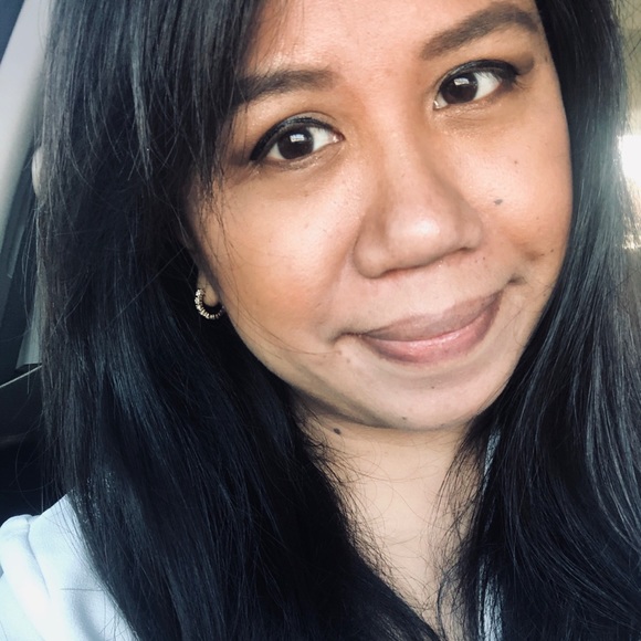 Meet your Posher, Jennifer - Picture 2 of 2